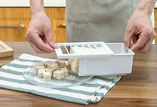 2017 New Multi-Function Tofu Cutter Kitchen Cut tofu Mold PP tofu Knife Cut into Pieces Cooking Tool