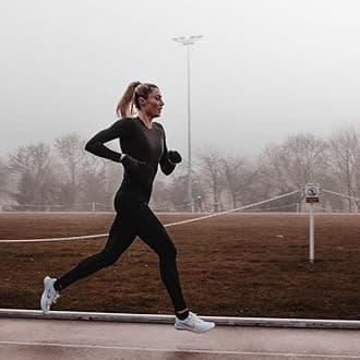 Momentous Fuel Intra-Workout Carbs & Electrolyte Drink Mix - Hydration Powder for Sustained Energy During Workouts - NSF Certified, GMO-Free, Gluten Free - 12 Single Serving Packets, Strawberry Lime