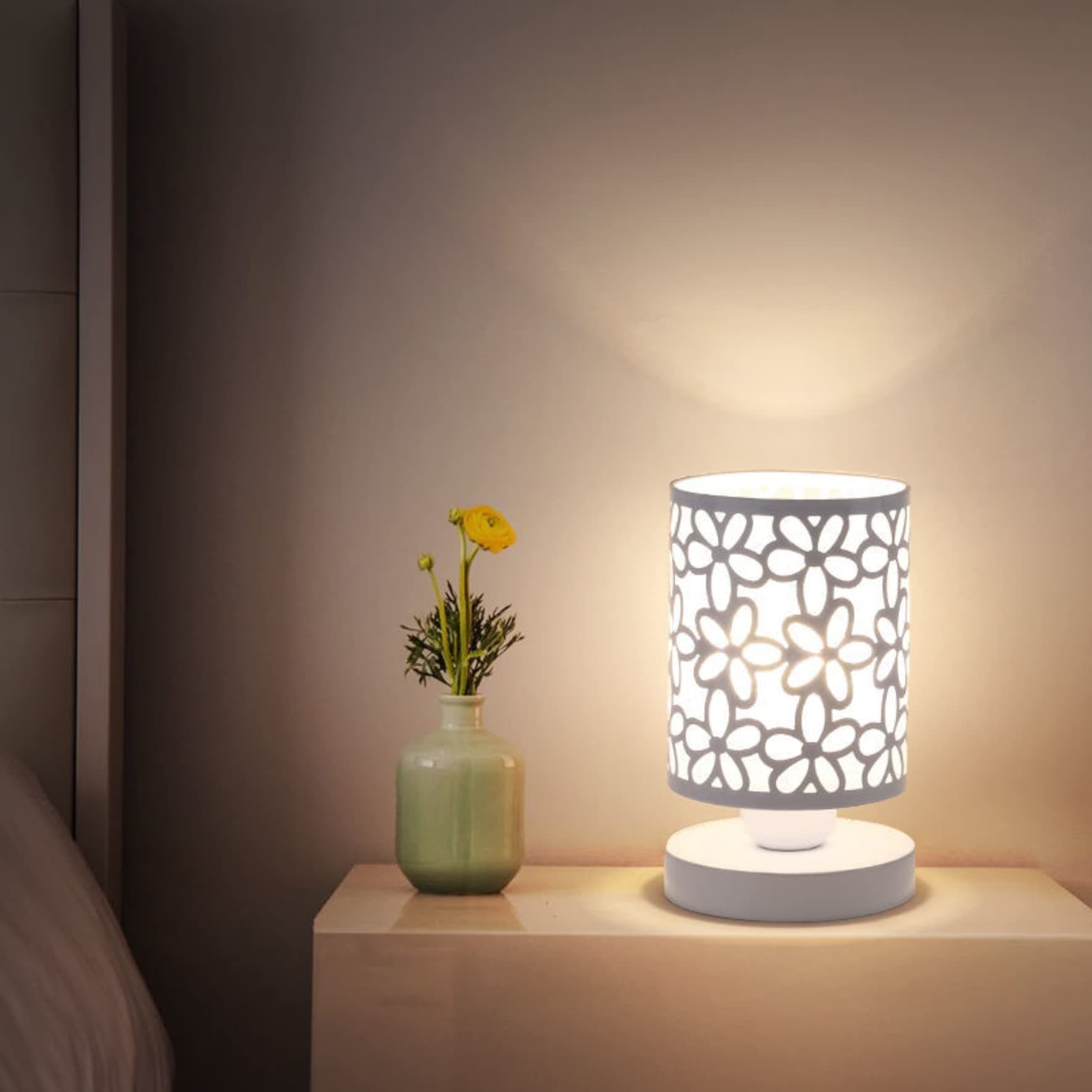 Bedside Table Lamp, Table Lamp, Bedside Nightstand Lamp,Small Table Lamp with Metal Shade, Dresser, Living Room, Kids Room, College Dorm, Coffee Table, Bookcase(Bulb Included) (White)