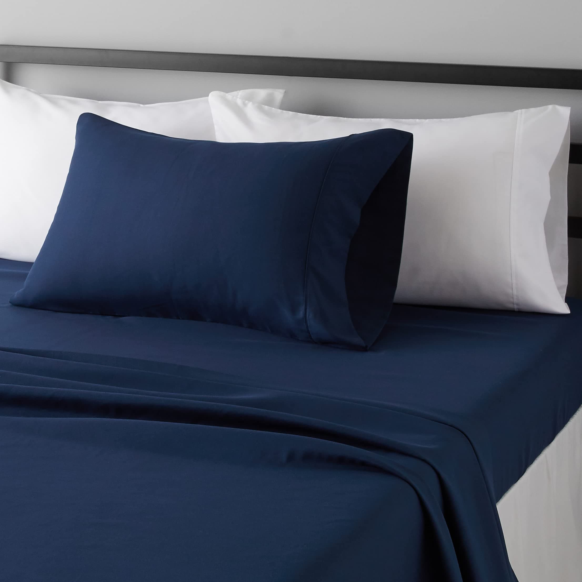 Amazon Basics 3 Piece Microfiber Sheet Set - Single, Navy Blue, Solid