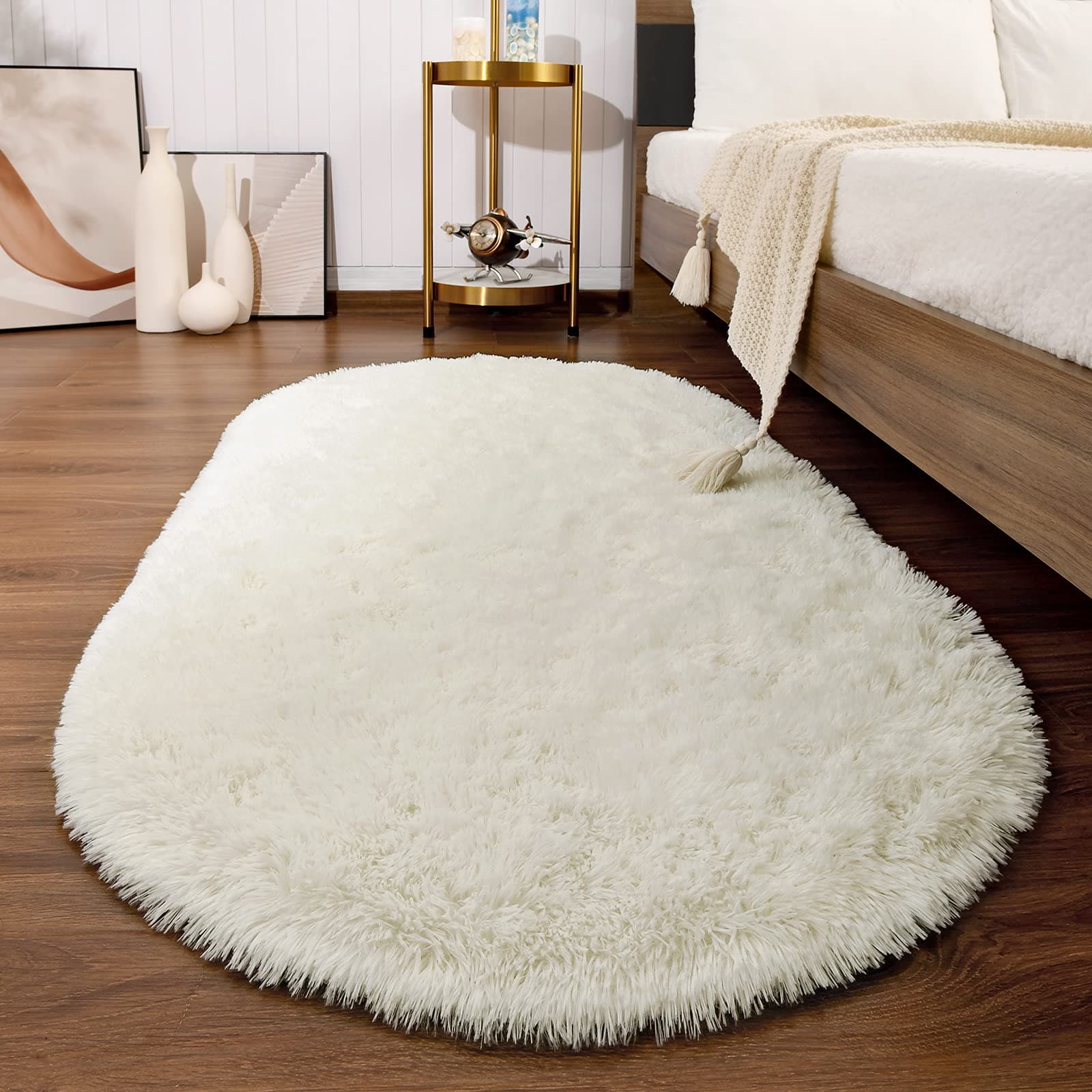 Softlife Fluffy Rugs for Bedroom, Shag Cute Area Rug for Girls/Boys and Kids Baby Room Home Decor, 2.6 x 5.3 Feet Oval Indoor Carpet for Nursery Dorm Living Room, Creamy