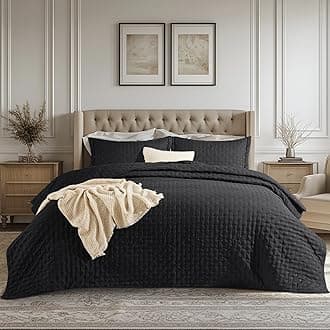 Bedsure Queen Quilt Bedding Set - Soft Ultrasonic Full/Queen Quilt Set - Clover Bedspread Queen Size - Lightweight Bedding Coverlet for All Seasons (Includes 1 Black Quilt, 2 Shams)