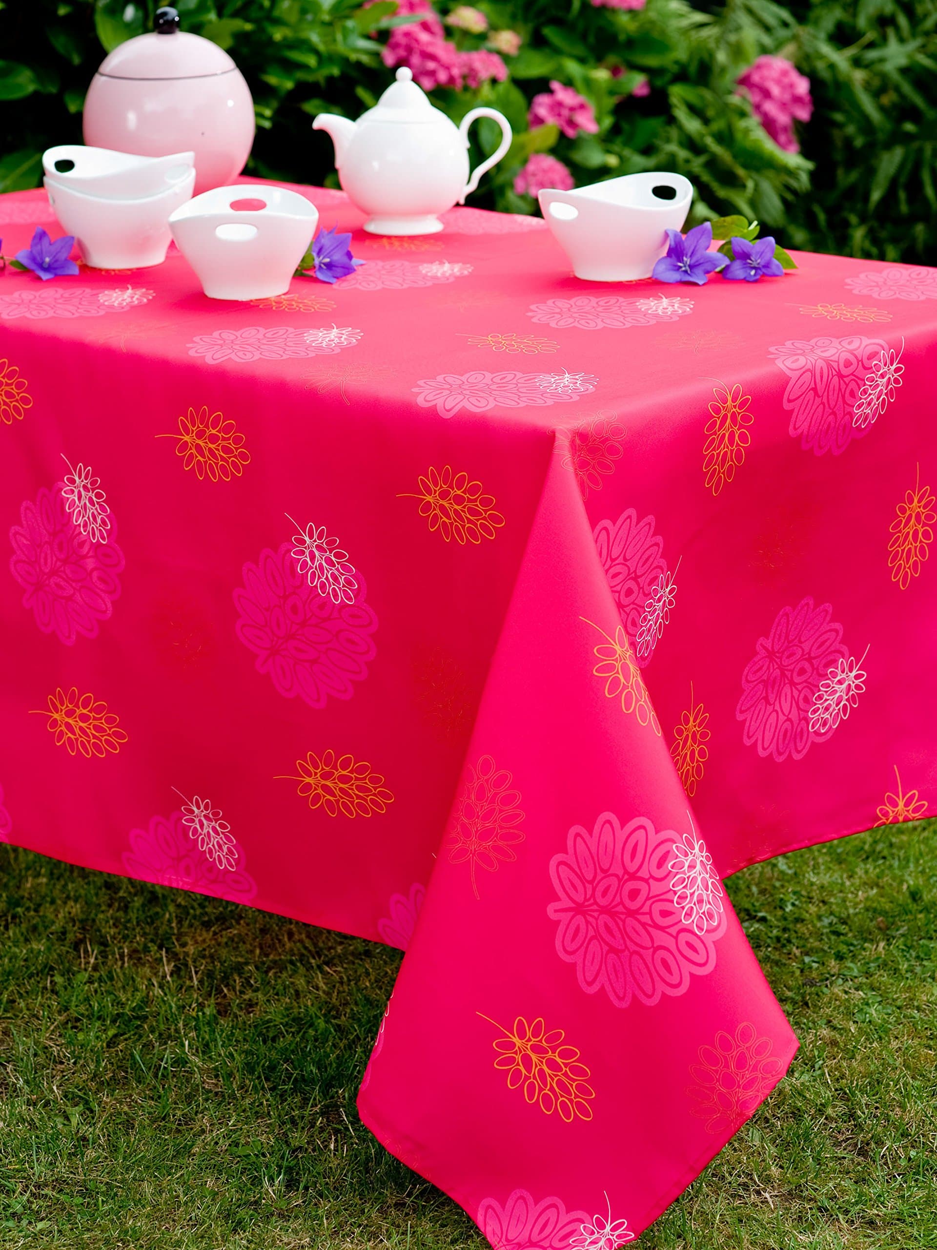 CALITEX Hydrangea Rectangular Tablecloth 150 x 300 cm Polyester Fuchsia