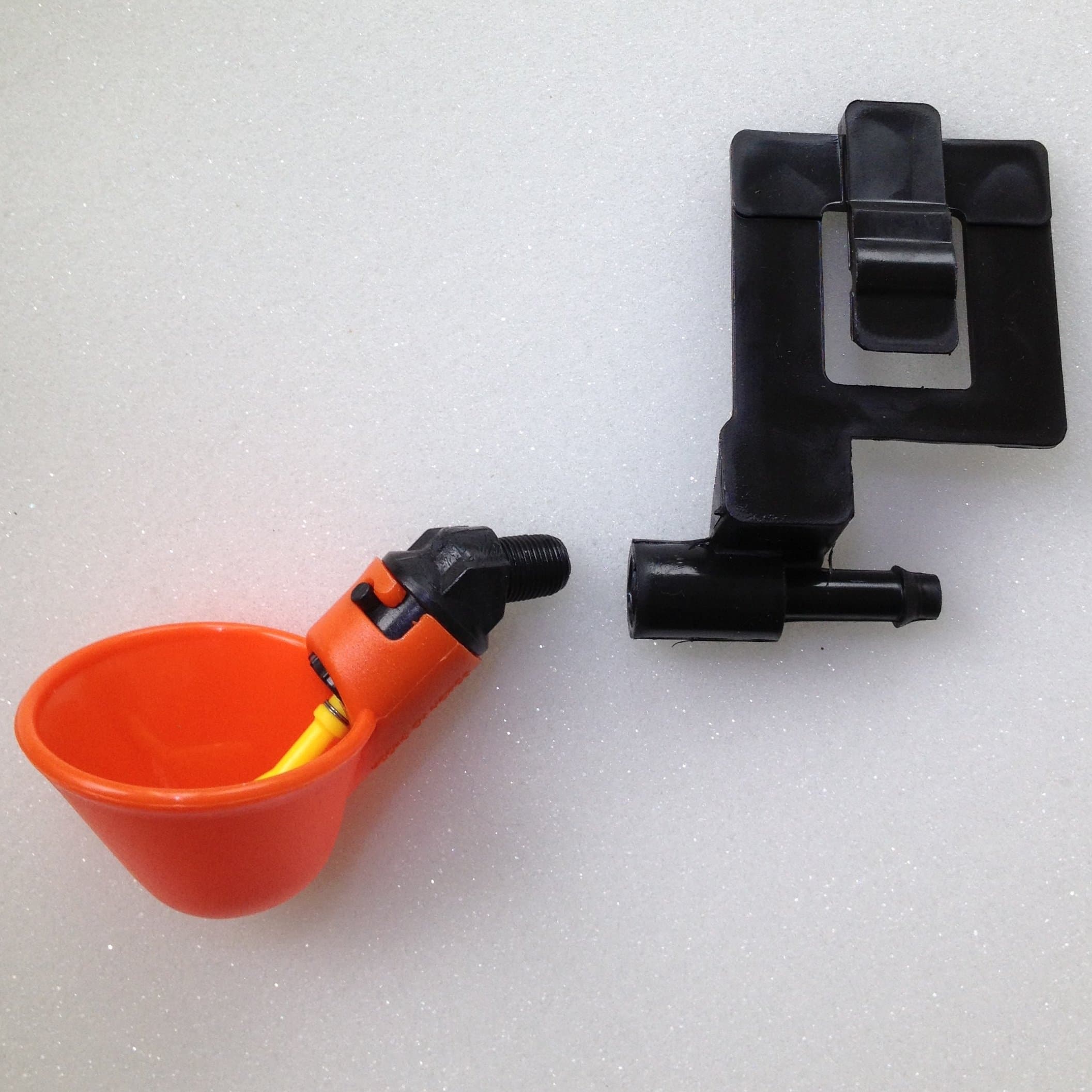 10 Chicken Drinker Cups with Cage Mounting Bracket