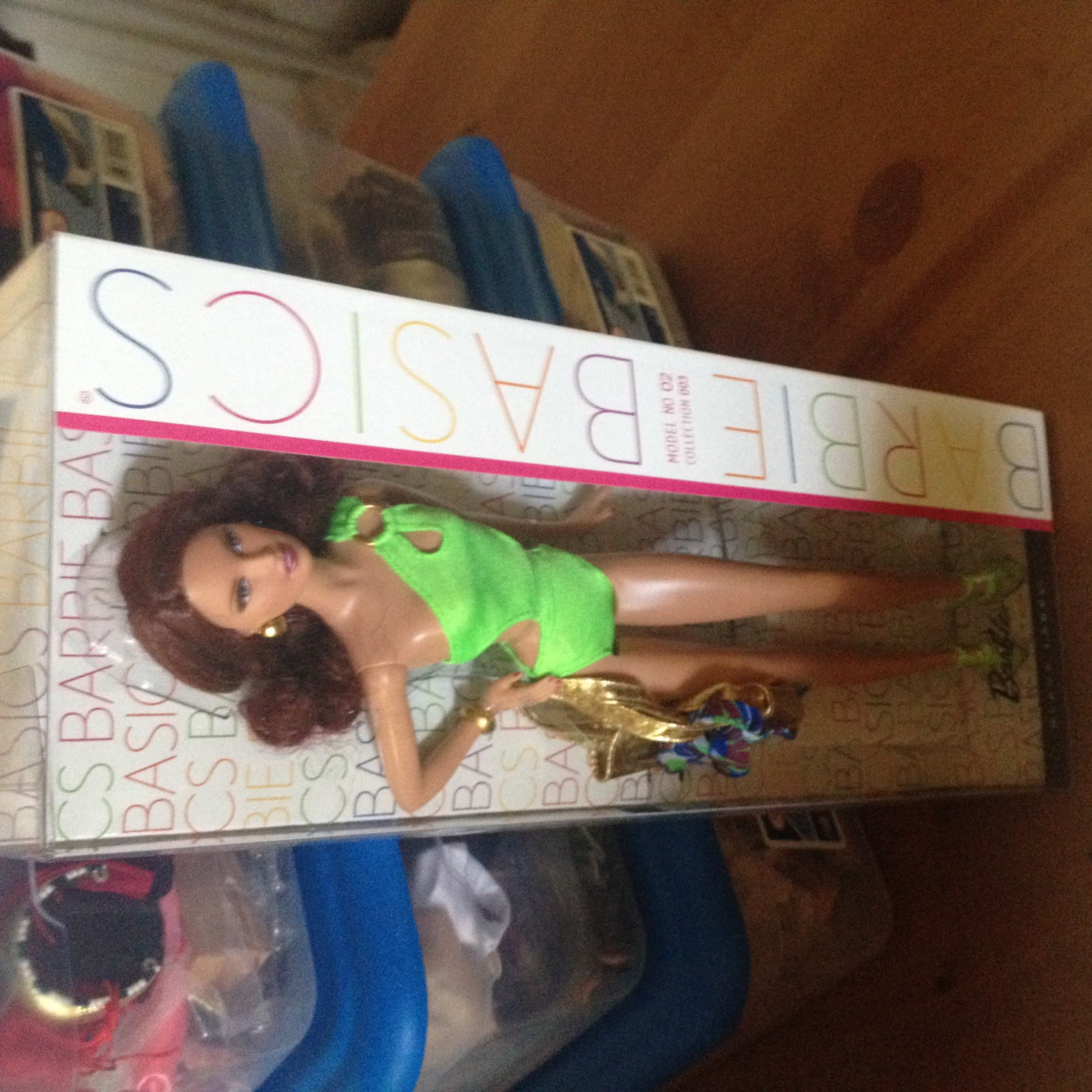 Basics Model #02 Collection #003