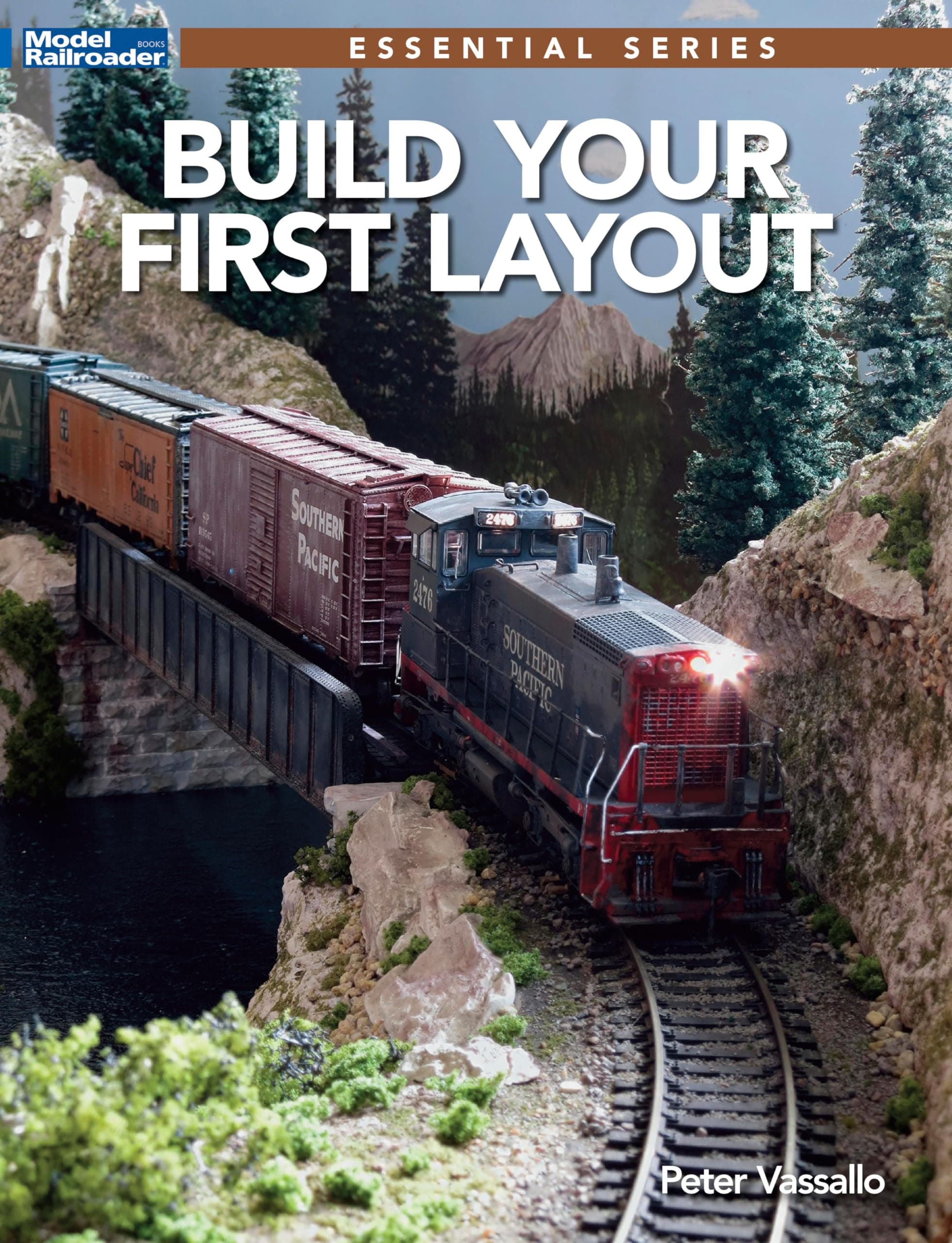 Build Your First Layout (Model Railroader Essential)