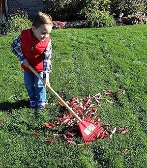 9049-1AZ Little Diggers Leaf Rake – Child Safe Tool – Garden with Your Kids, Red